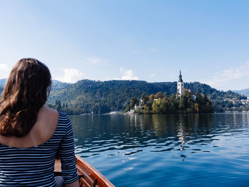 slovenie bled meer bootje