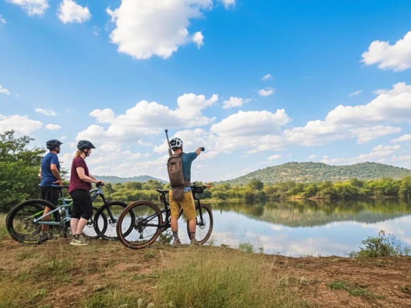 Madagascar - Tritriva Lake - cycling view