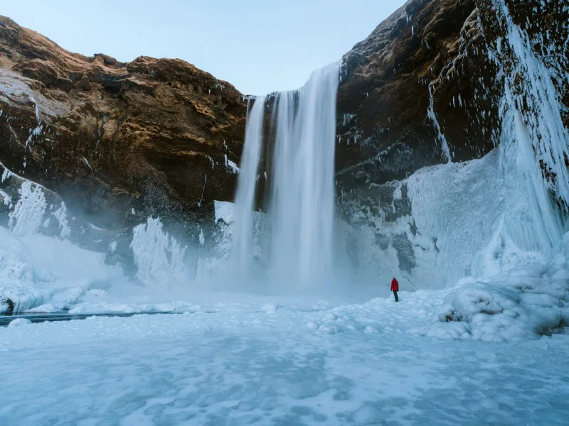 Waterval in IJsland winter