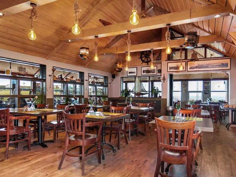 Eetzaal in het hotel in de Blue Lagoon