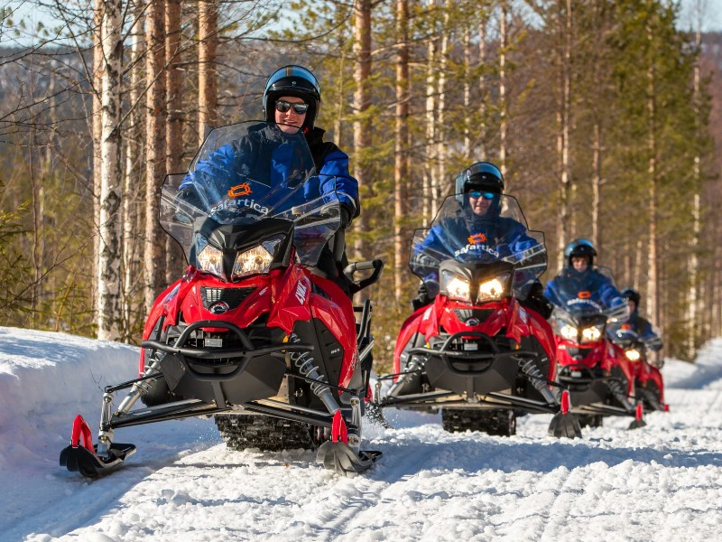 sneeuwscooter lapland