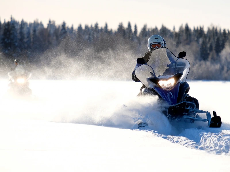 sneeuwscooter tocht lapland