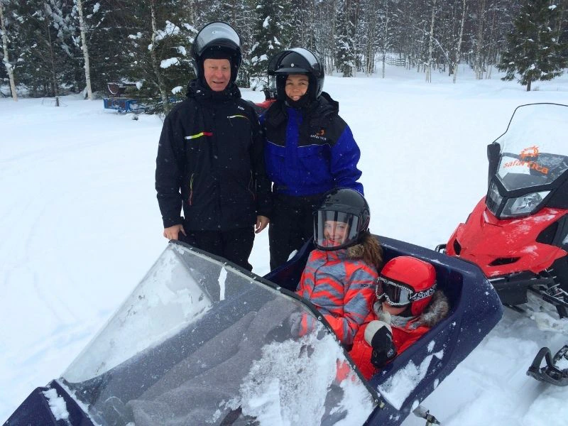 sneewscooter in lapland