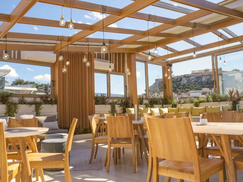 Terras van hotel in Athene