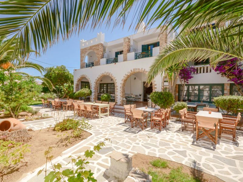 Buitenplek hotel op Naxos
