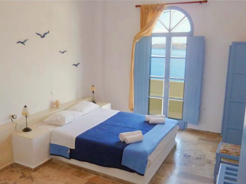 Santorini klifhotel kamer