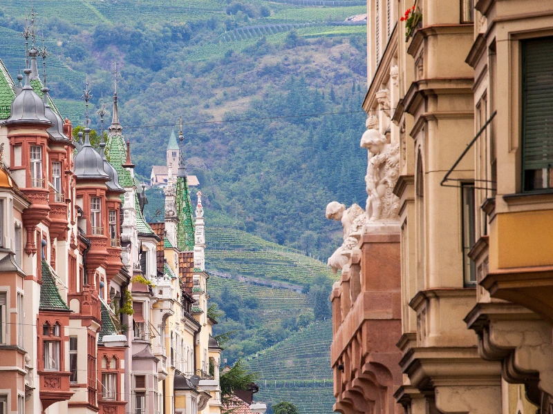 Bolzano - Kleurrijke straat
