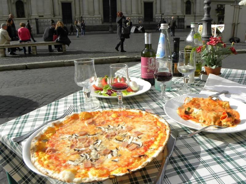 Pizza eten in Napels