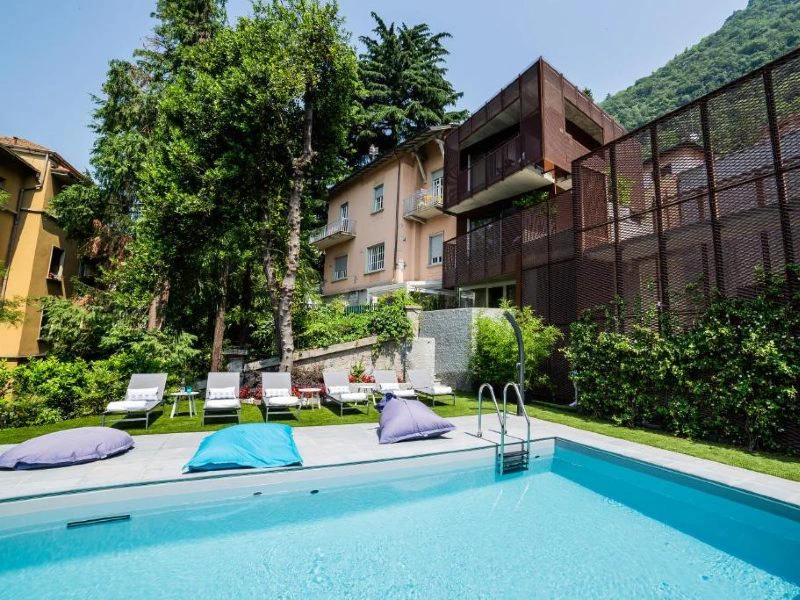 hotel bij het comomeer