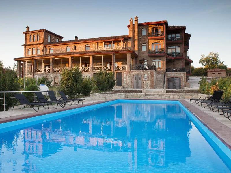 Kakheti wijn chateau zwembad buiten