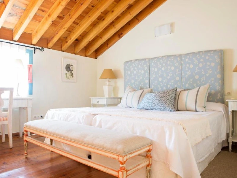 slaapkamer hotel malaga countryside