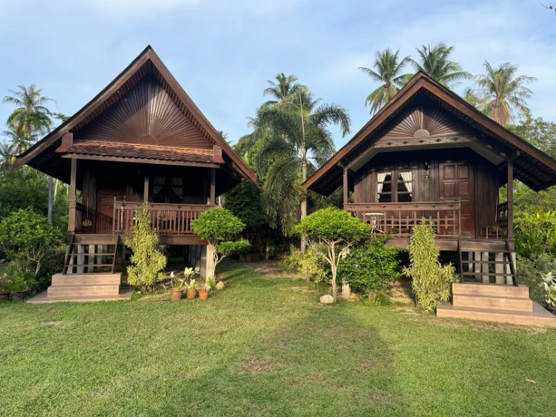 lodges in kampung