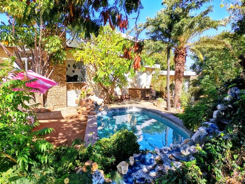 Namibie-Windhoek-hotel1-zwembad