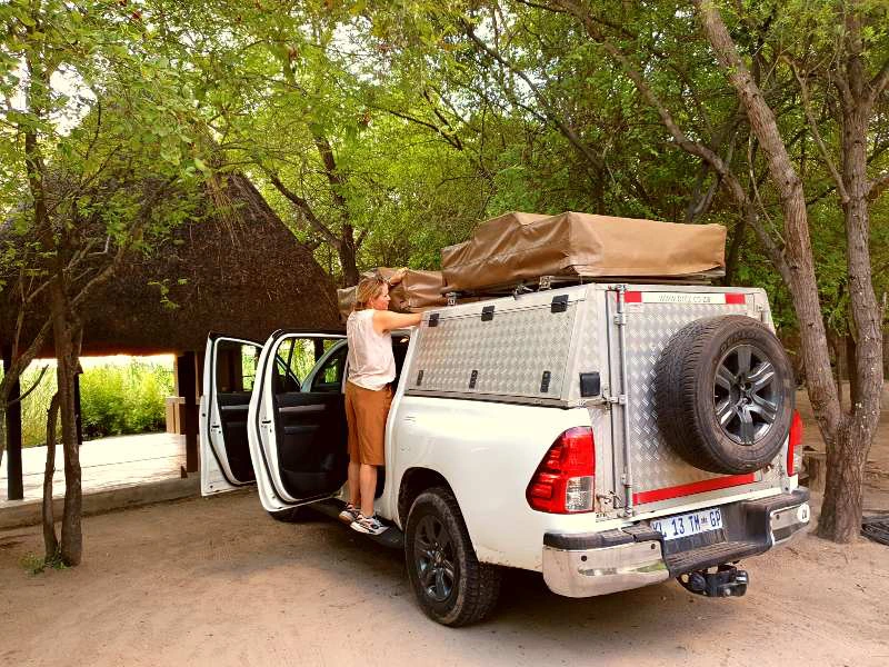 botswana-rondreis-daktent-opzetten