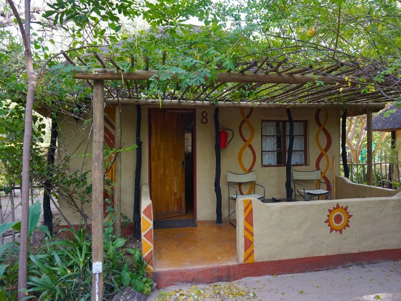 Botswana - Maun- hut