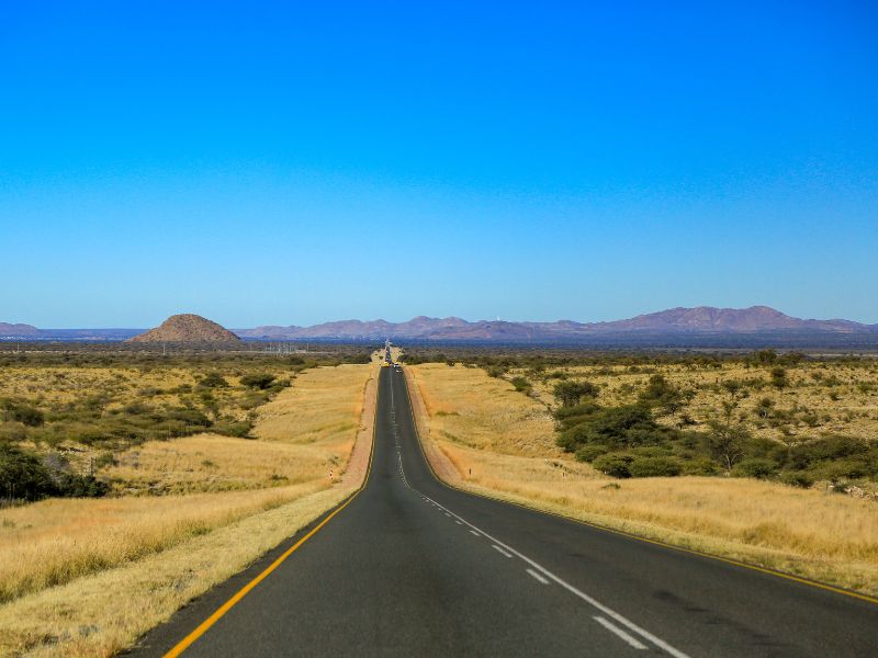 Namibie - Landschap - Weg naar de horizon