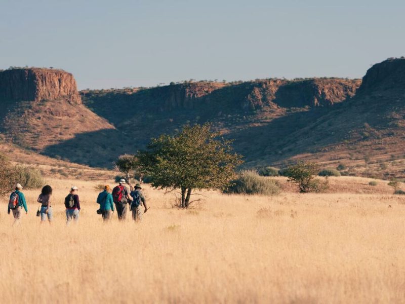 Namibia - Etendeka - hiking group