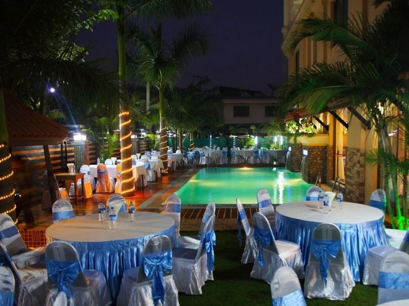 hotel met zwembad in mandalay