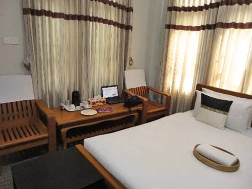 Hotelkamer Mawlamyine