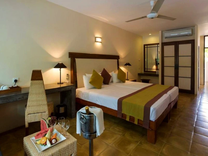 hotel trincomalee sri lanka