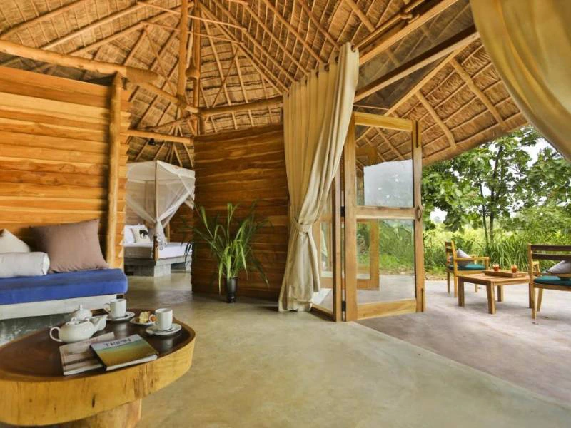Sri Lanka hotel in Gal Oya