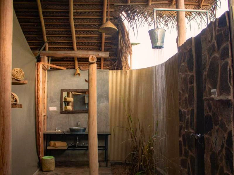 Sri Lanka glamping in Gal Oya