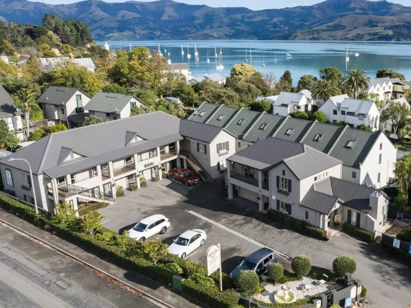 Hotel in akaroa