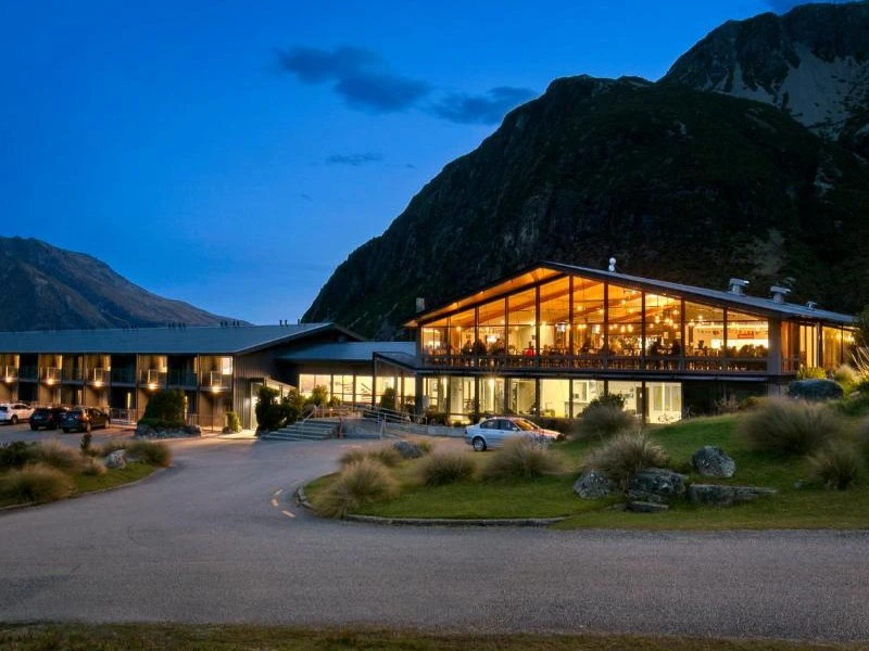 Mount Cook hotel