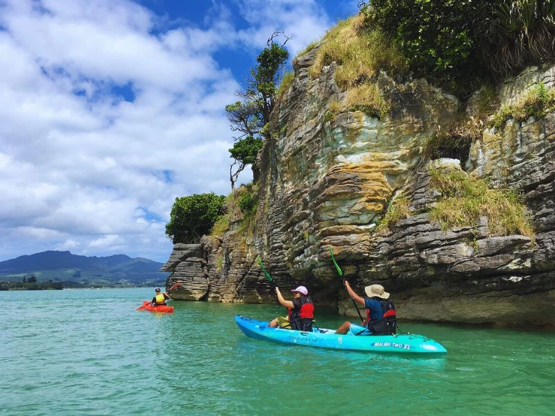 New zealand-raglan-kayak