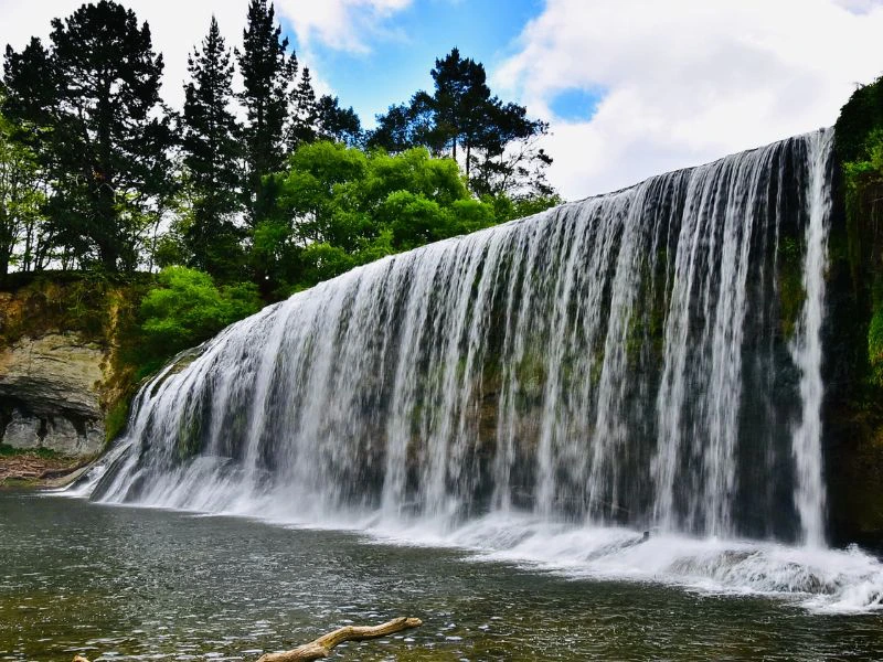 rere falls nieuw zeeland waterval