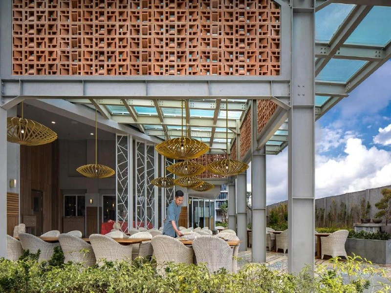 Canggu resort restaurant