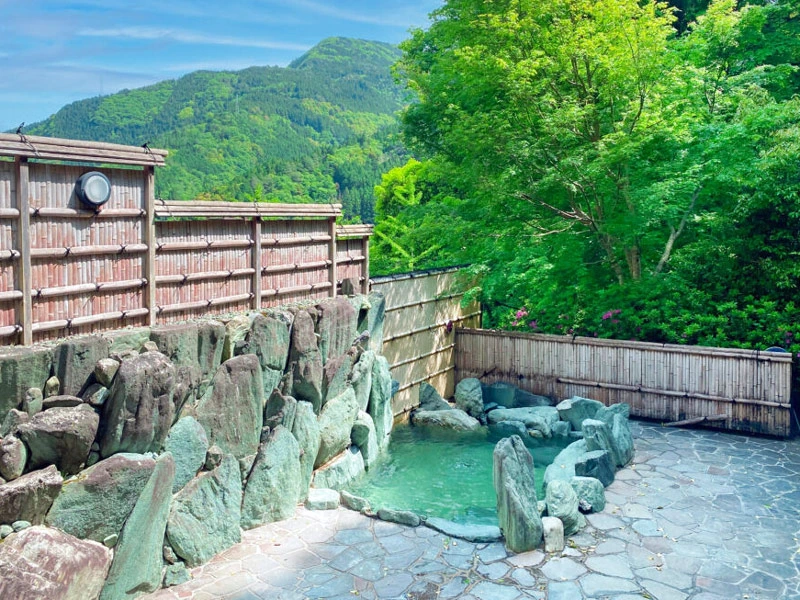 Hotel met onsen in de Iya Vallei in Japan