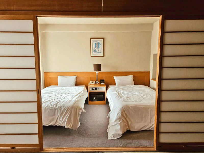 lake akan hotel kamer