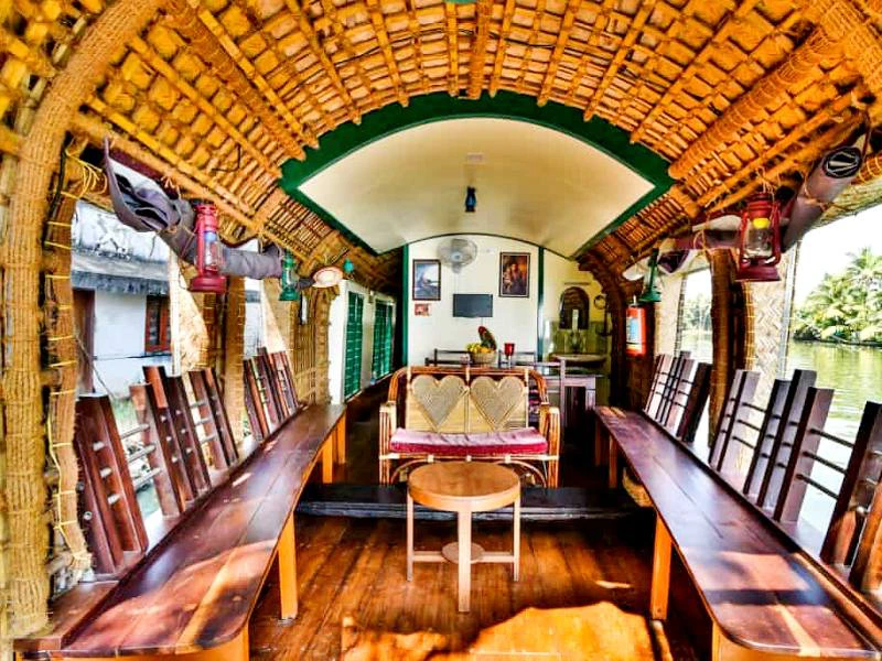 India Backwaters - houseboat