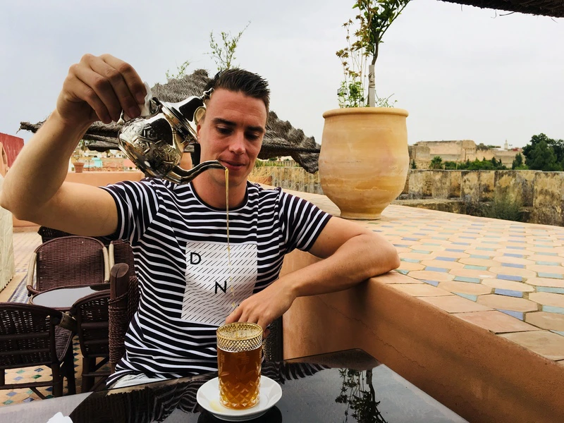Thee drinken in Koningssteden Marokko