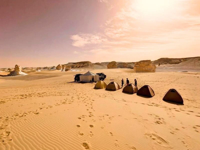 Egypt-whitedesert-camping