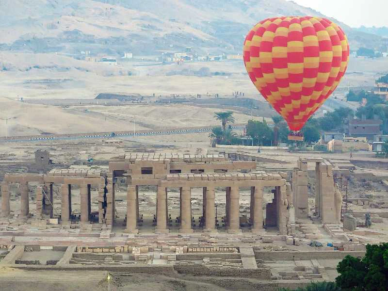 Luxor tempels ballonvaren
