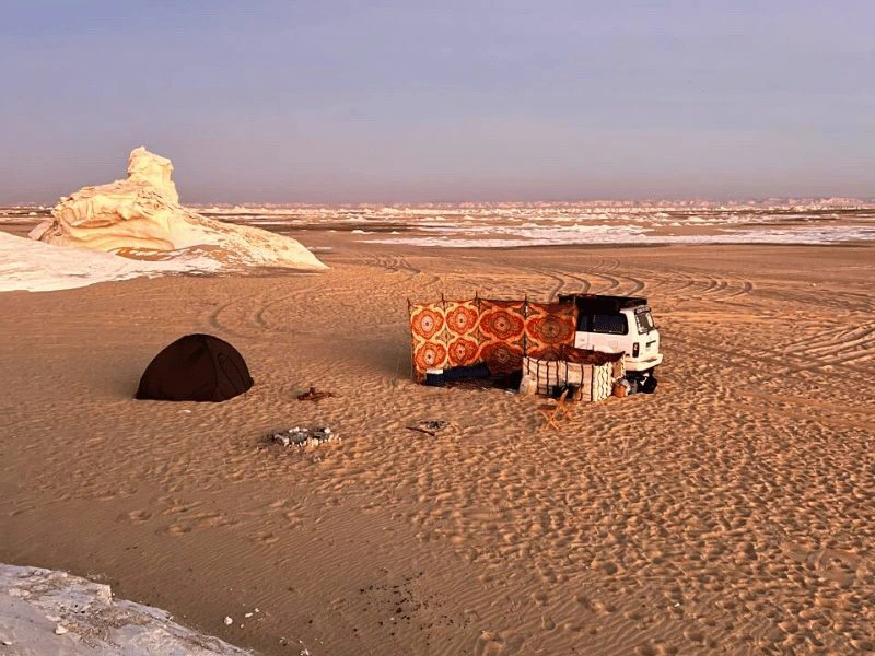 Witte woestijn overnachting Egypte