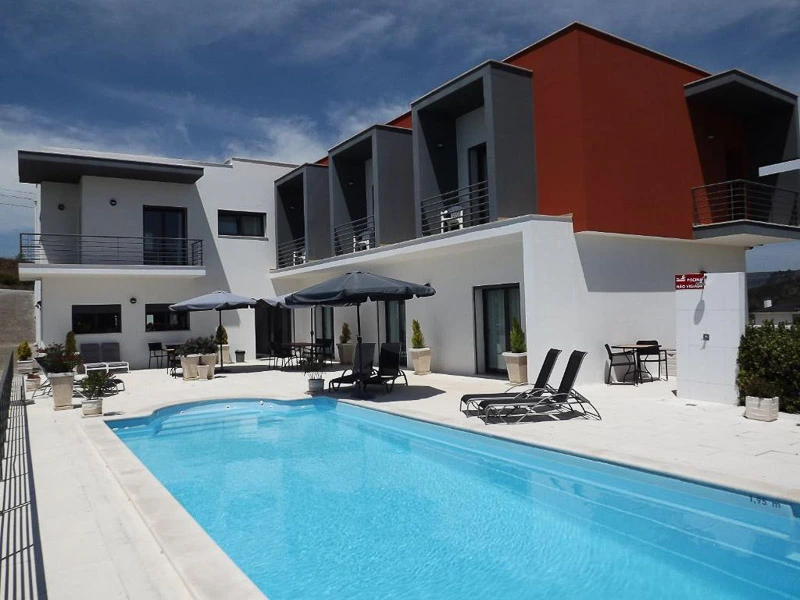 batalha hotel met zwembad-2