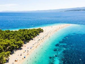 Het strand bij Bol op Brac | Riksja Travel Kroatië