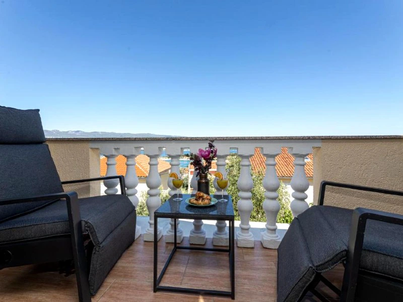 Balkon hotel Krk | Riksja Travel Kroatië