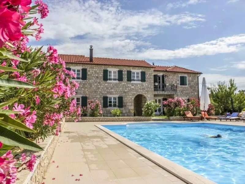 Hotel met zwembad in Sibenik