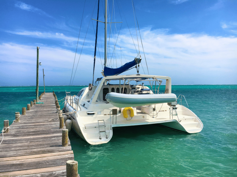 costa-rica-manuel-antonio-catamaran