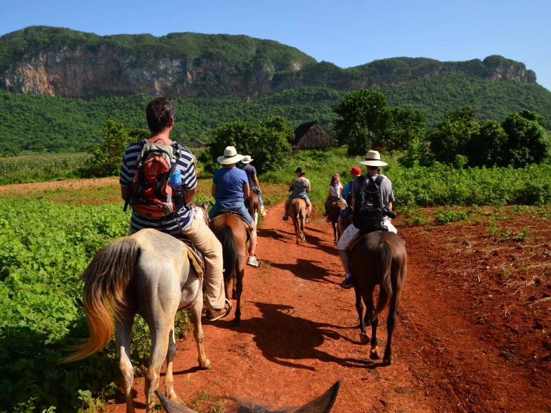 Cuba Vinales paardrijden vervoer