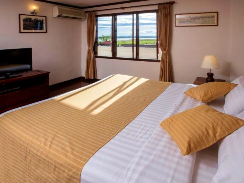 Laos-Vientiane-hotel