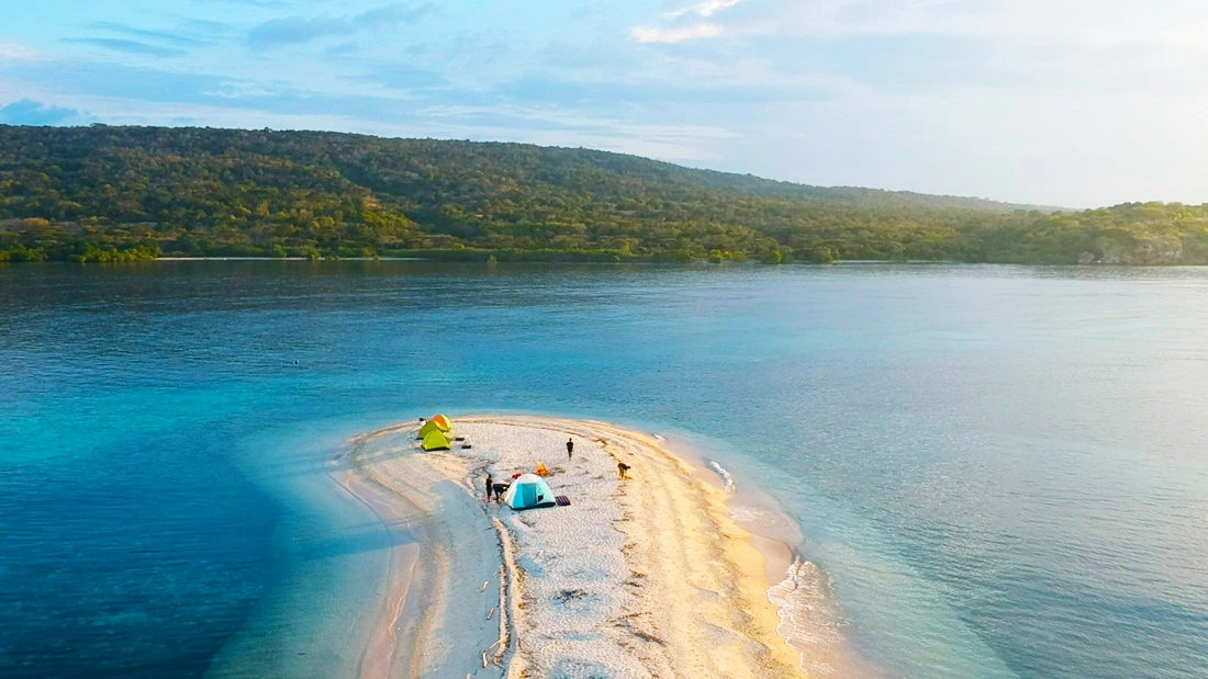 Slapen op onbewoond eiland in Thailand
