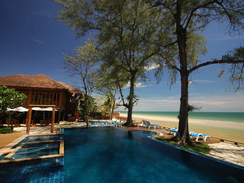 strandhotel hua hin