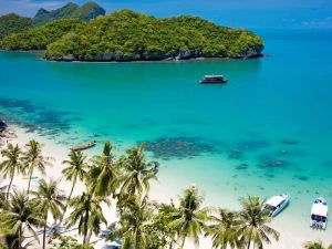 Foto van uitzicht van Angthong Marine Park in Thailand.
