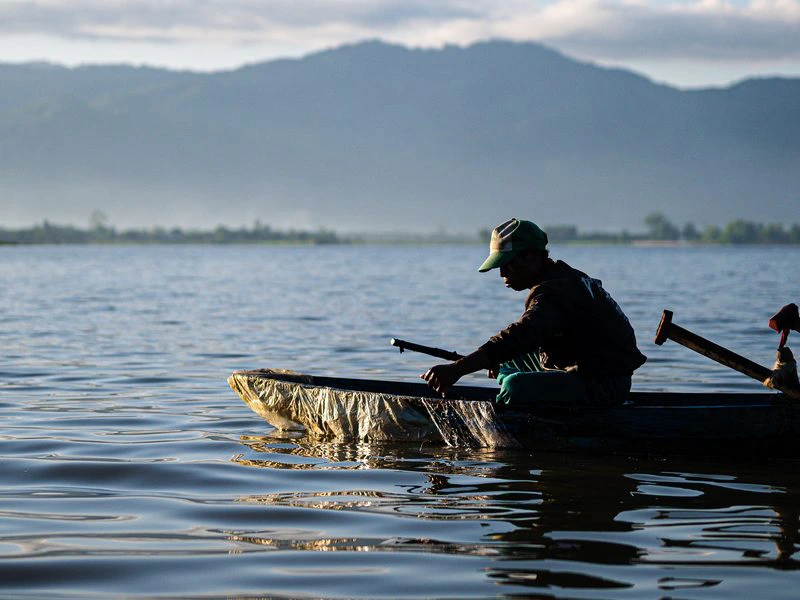 Vietnam Lake Lak (18)