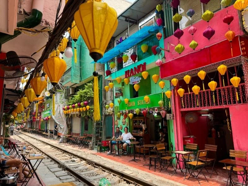 Hanoi Train Street
